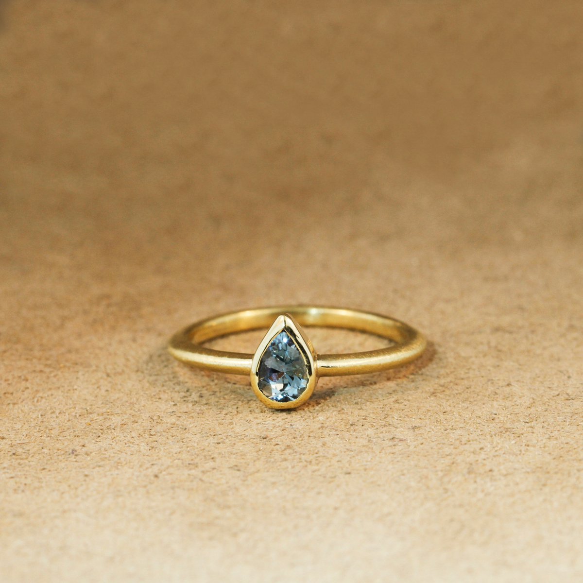 Minima Collection pear-Shaped Aquamarine Ring 14k