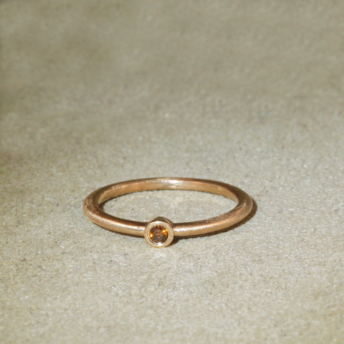 Minima Series Cognac Colored Diamond