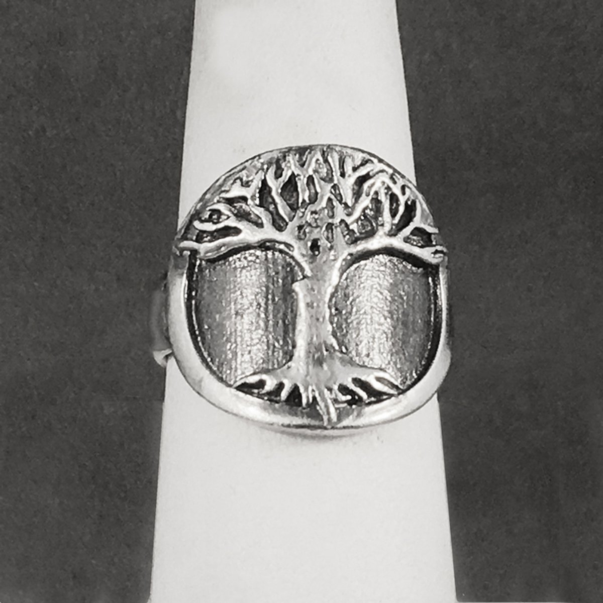 Tree of Life Ring, Round